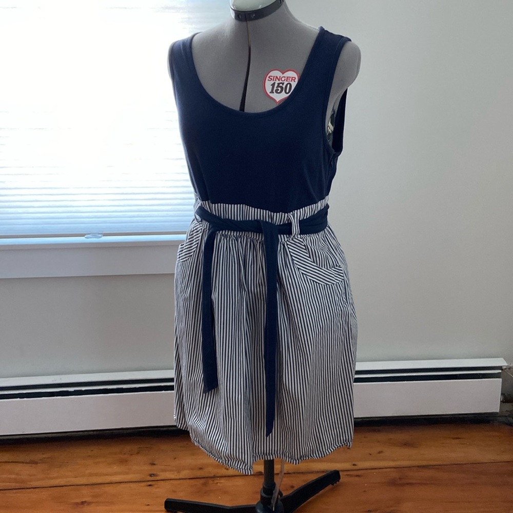 Summer seersucker dress with pockets